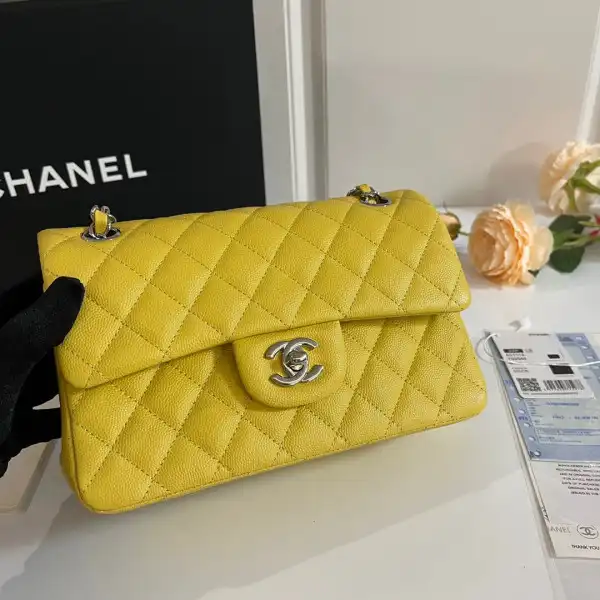 First bag ru CHANEL FLAP BAG 23CM