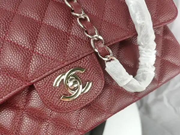 CHANEL CHANELASSIC HANDBAG