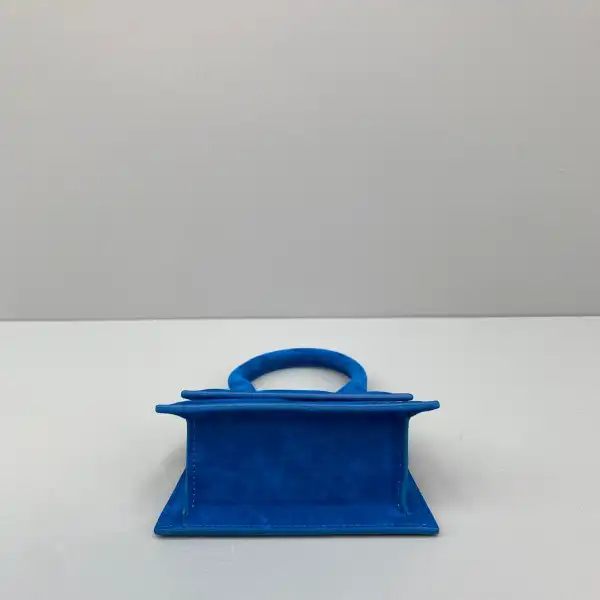 JACQUEMUS Le Chiquito Mini Bag