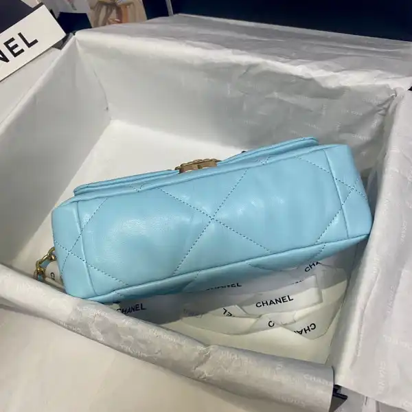 CHANEL 19 FLAP BAG