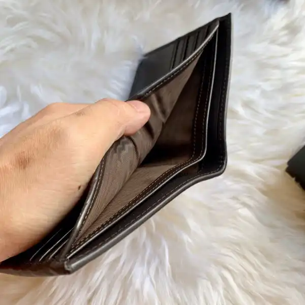 GUCCI WALLET