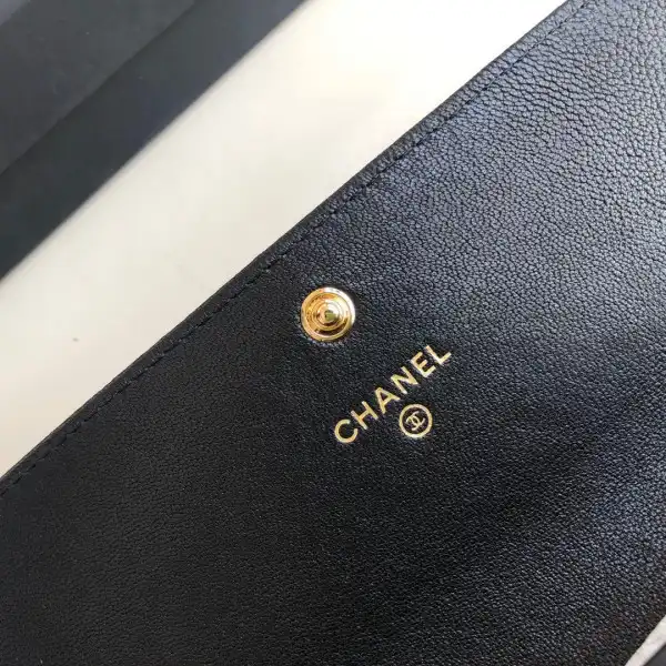 CHANEL 19 LONG FLAP WALLET