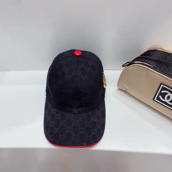 First bag ru GUCCI HAT