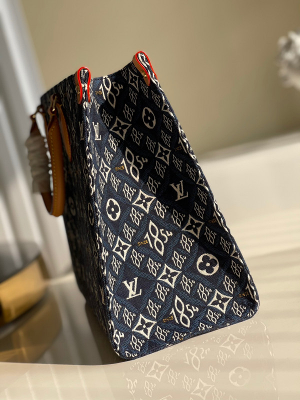 LOUIS VUITTON ONTHEGO MM