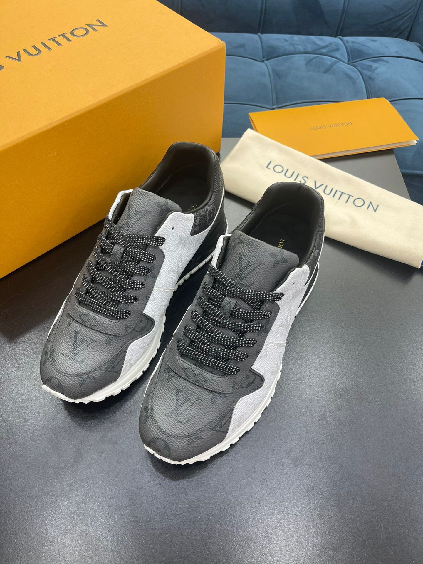 HOT SALE LOUIS VUITTON RUN AWAY SNEAKER