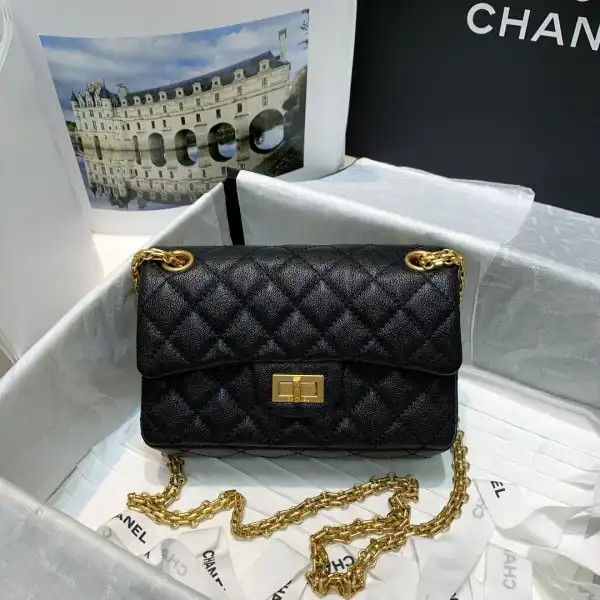 First bag ru CHANEL FLAP BAG