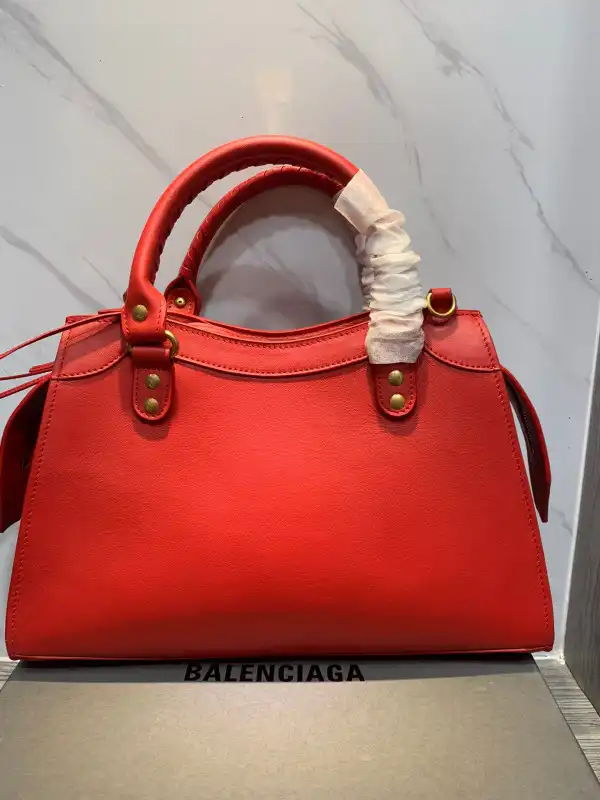 Bagsoffer yupoo BALENCIAGA NEO CLASSIC SMALL TOP HANDLE BAG