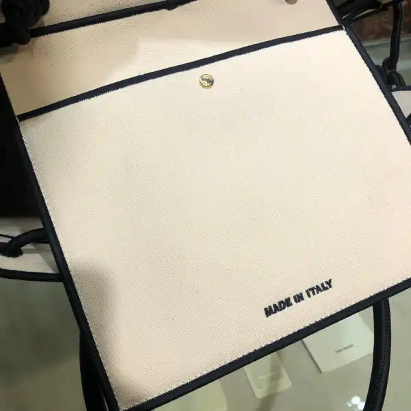 Yupoo bagsoffer FENDI TOTE