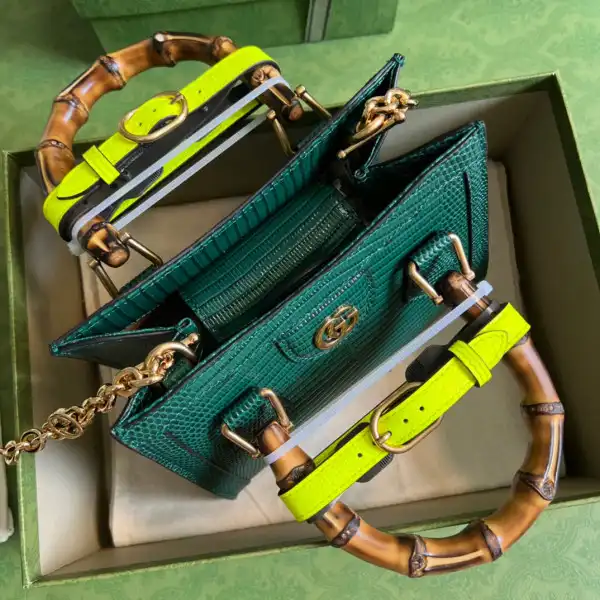 Frstbag ru Gucci Diana lizard mini bag