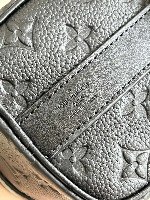 Rep LOUIS VUITTON KEEPALL BANDOULIÈRE 25