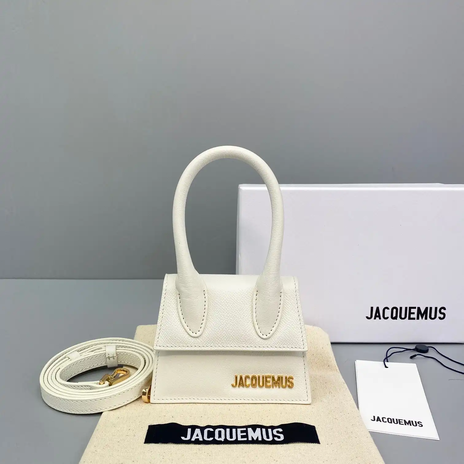 JACQUEMUS Le Chiquito Mini Bag