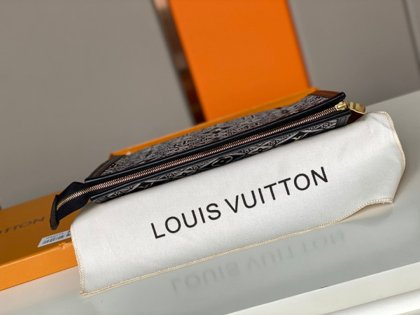 [FREE SHIPPING] LOUIS VUITTON SINCE 1854 TOILETRY POUCH 26