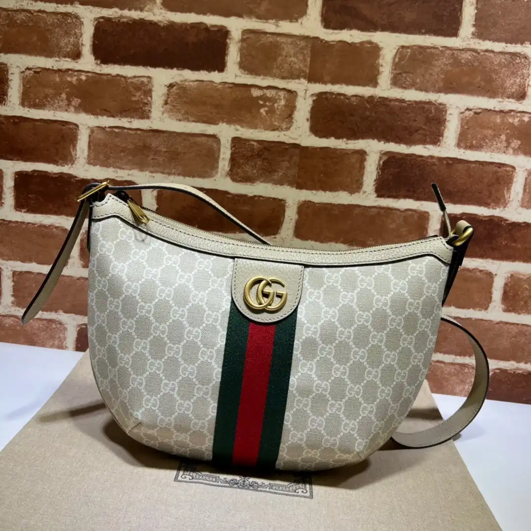 GUCCI Ophidia GG small shoulder bag