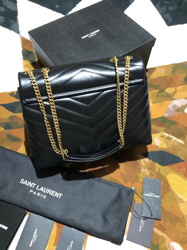 First bag ru YSL LOULOU MEDIUM