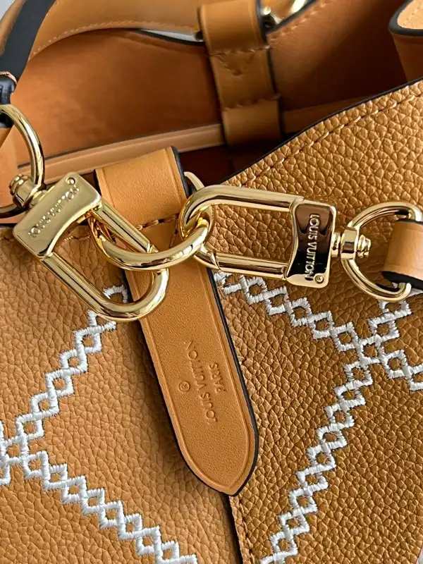 Rep LOUIS VUITTON NÉONOÉ BB