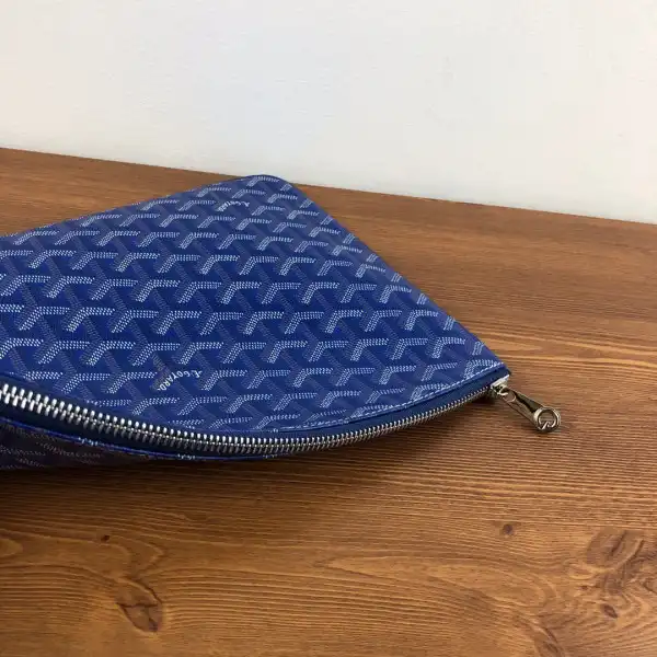 GOYARD SENAT POUCH