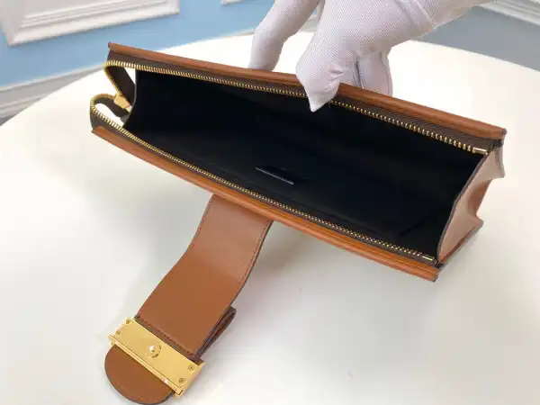 Cheap LOUIS VUITTON CLUTCH