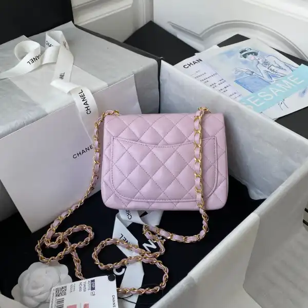 CHANEL FLAP BAG 17CM