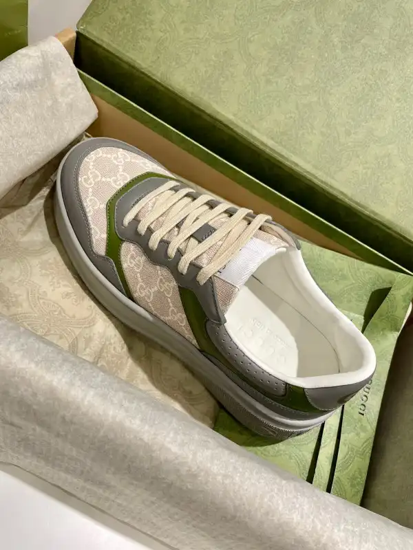 GUCCI Men's GG sneaker