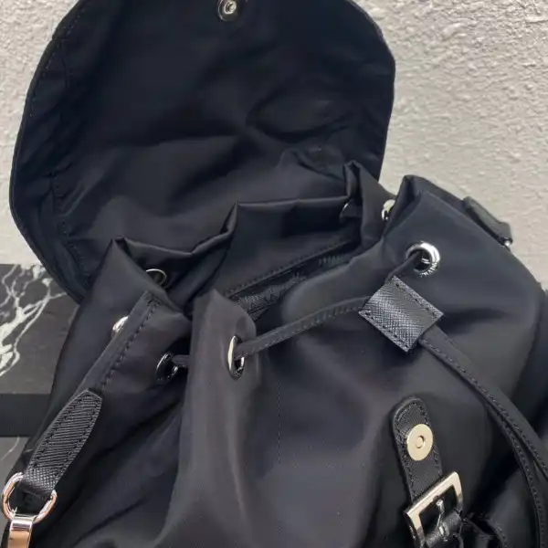 PRADA Re-Nylon medium backpack-32-15-30CM