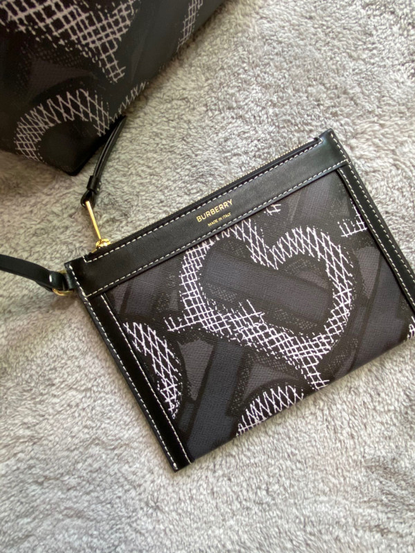 HOT SALE BURBERRY TOTE