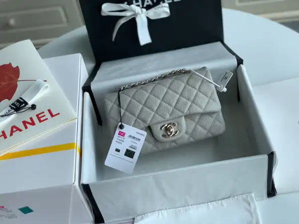 CHANEL FLAP BAG 20CM