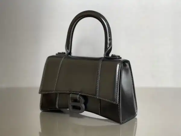 Frstbag ru BALENCIAGA HOURGLASS