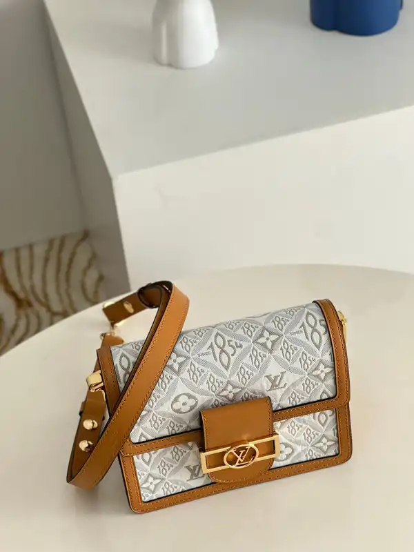 LOUIS VUITTON DAUPHINE MINI