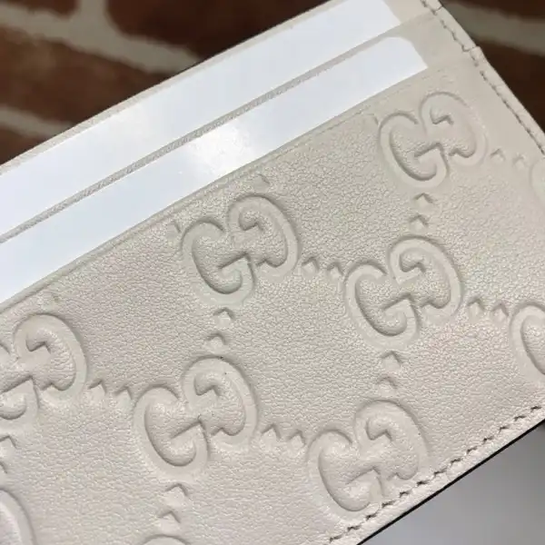 Cheap GUCCI Signature card case