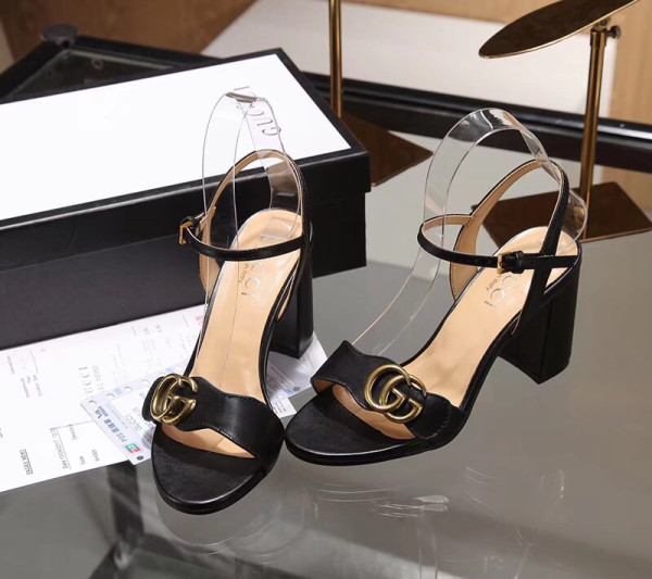 HOT SALE GUCCI Leather mid-heel sandal