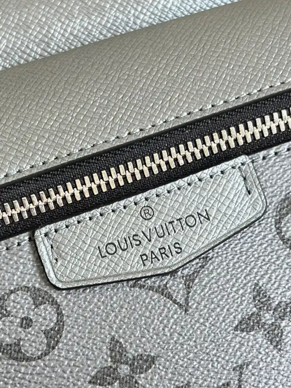 Aaa replica ru LOUIS VUITTON OUTDOOR MESSENGER