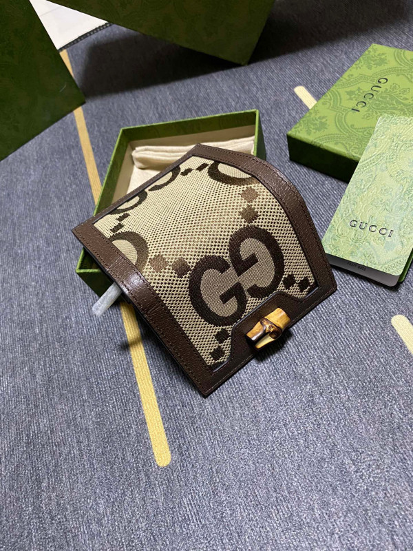 HOT SALE Gucci Diana card case wallet