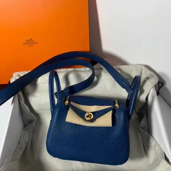 First bag ru HERMES LINDY MINI HANDMADE