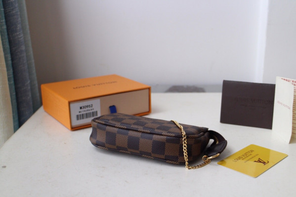 HOT SALE LOUIS VUITTON MINI POCHETTE ACCESSOIRES