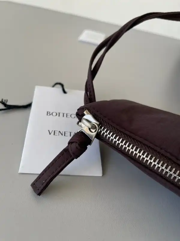 BOTTEGA VENETA Padded Tech Cassette