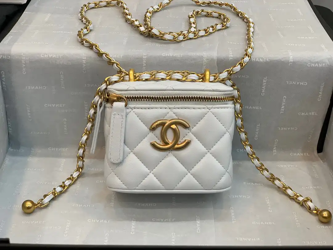 CHANEL SMALL VANITY WITH CHAIN