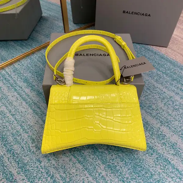 Bagsoffer BALENCIAGA HOURGLASS