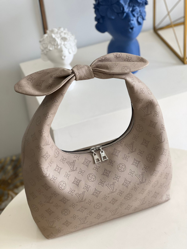 HOT SALE LOUIS VUITTON WHY KNOT