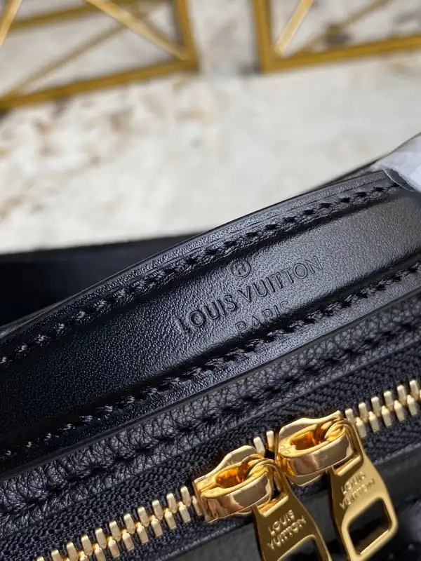 Aaa replica ru LOUIS VUITTON UTILITY CROSSBODY