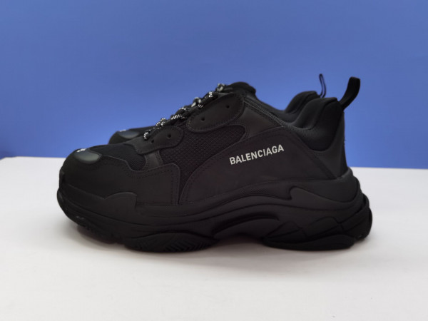 [FREE SHIPPING] BALENCIAGA TRIPLE S