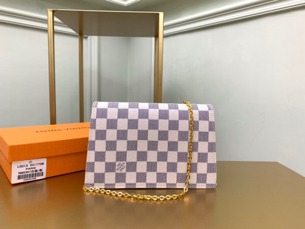 HOT SALE LOUIS VUITTON CROISETTE CHAIN WALLET