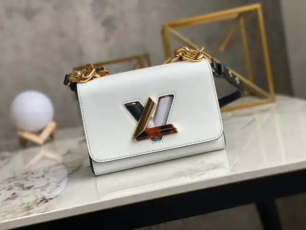 Frstbag ru LOUIS VUITTON TWIST PM