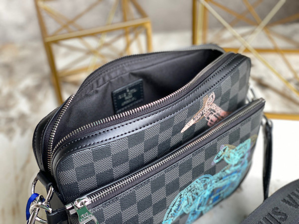 [FREE SHIPPING] LOUIS VUITTON TRIO MESSENGER