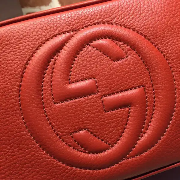 GUCCI Soho small leather disco bag