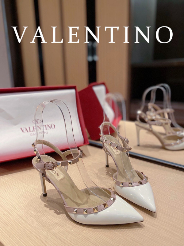 HOT SALE VALENTINO ROCKSTUD SANDAL