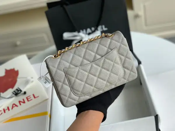 CHANEL FLAP BAG 20CM