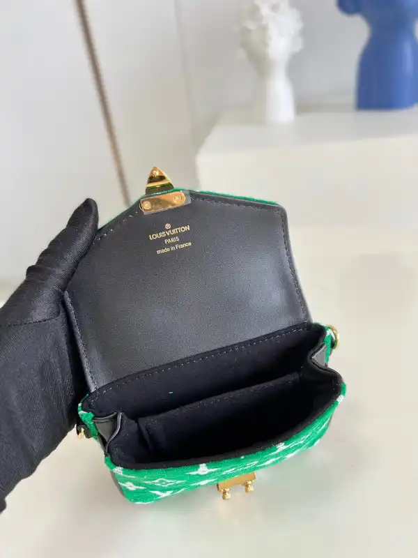 First bag ru Louis Vuitton MICRO METIS