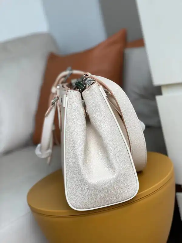 Affordable LOUIS VUITTON GRENELLE TOTE MM