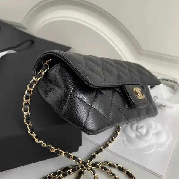 CHANEL GLASSES CASE WITH CHANELASSIC CHAIN