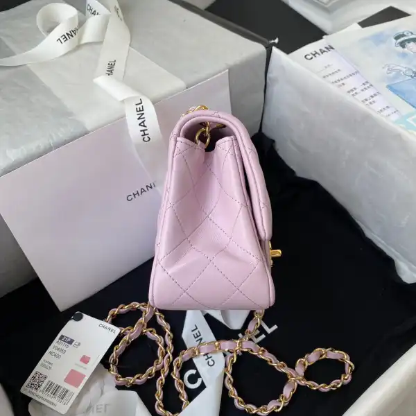 CHANEL FLAP BAG 17CM